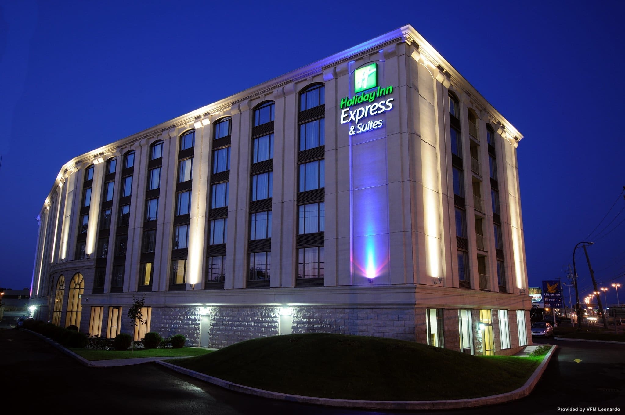 Holiday_Inn_Suites_MONTREAL_AIRPORT-Lachine_Montreal-Aussenansicht-13-422236